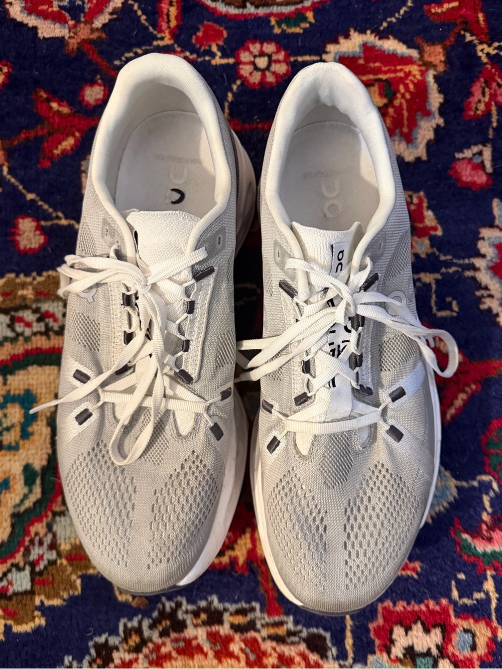 On Running Men's Light Grey Athletic Running Shoes